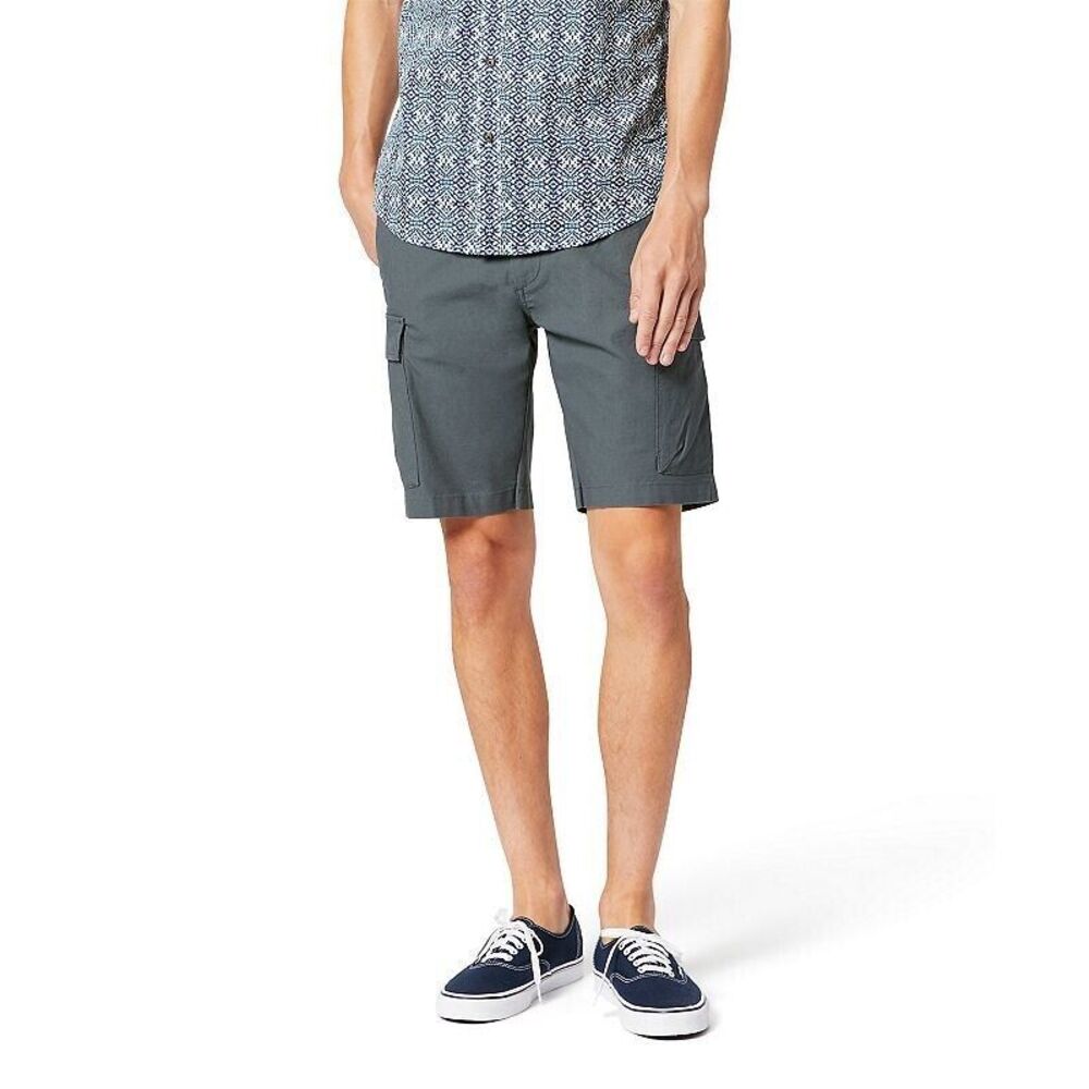 Dockers Smart 360 Tech Cargo Shorts Mens 50 Gray Performance Stretch NEW